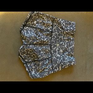 Lululemon size 4 shorts